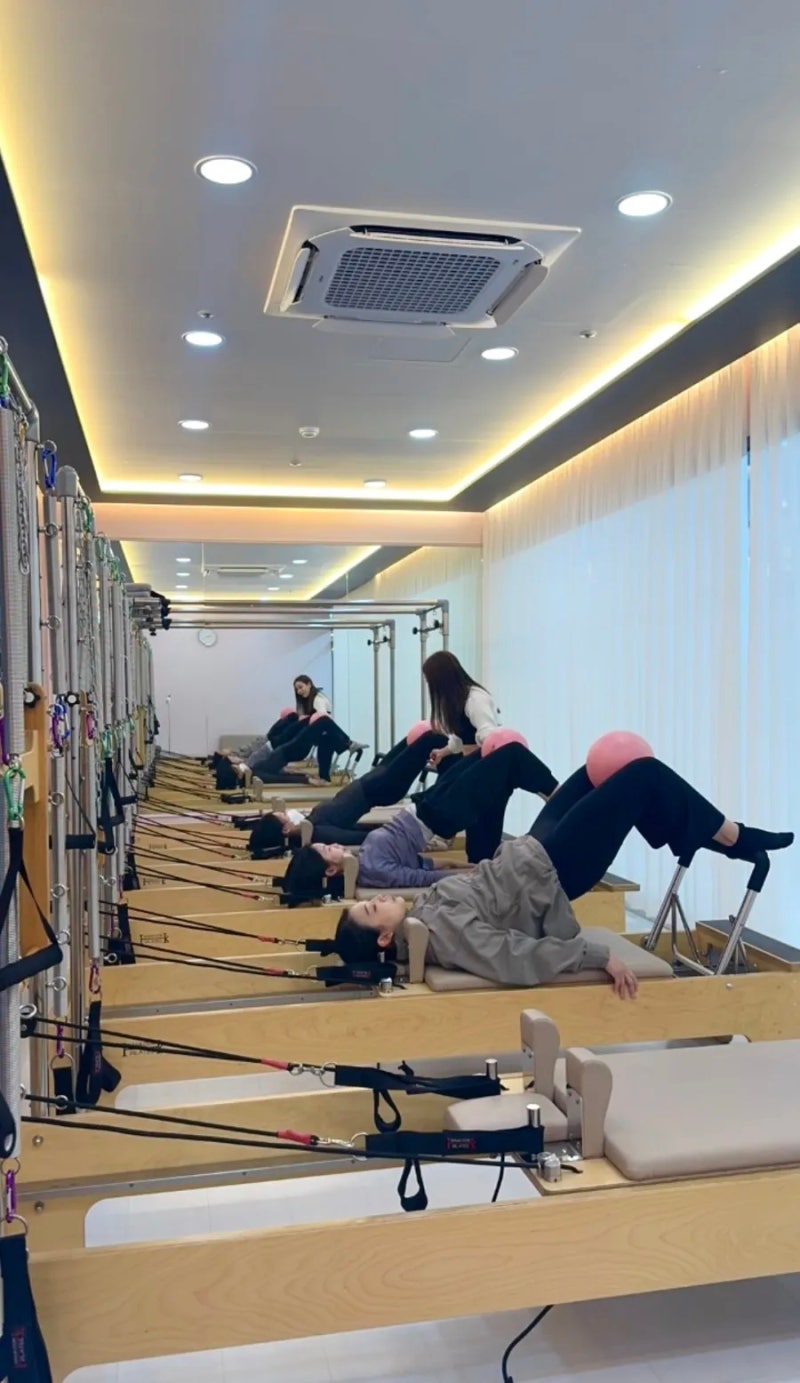 더엘르필라테스 오류점 수업 공간